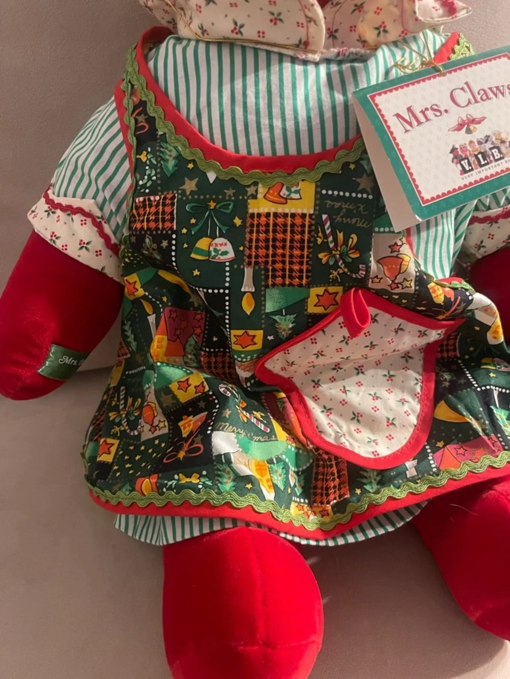 Vintage Mrs. Claws VIB Plush Bear 1992 Limited Edition Complete w Tags - Picture 9 of 9